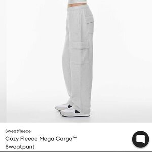 Sweatfleece Mega Cargo Sweatpants in heather cloud white